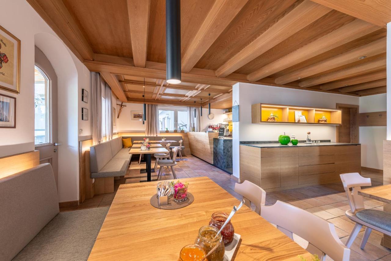 Pension Etschblick B&B Frangarto エクステリア 写真