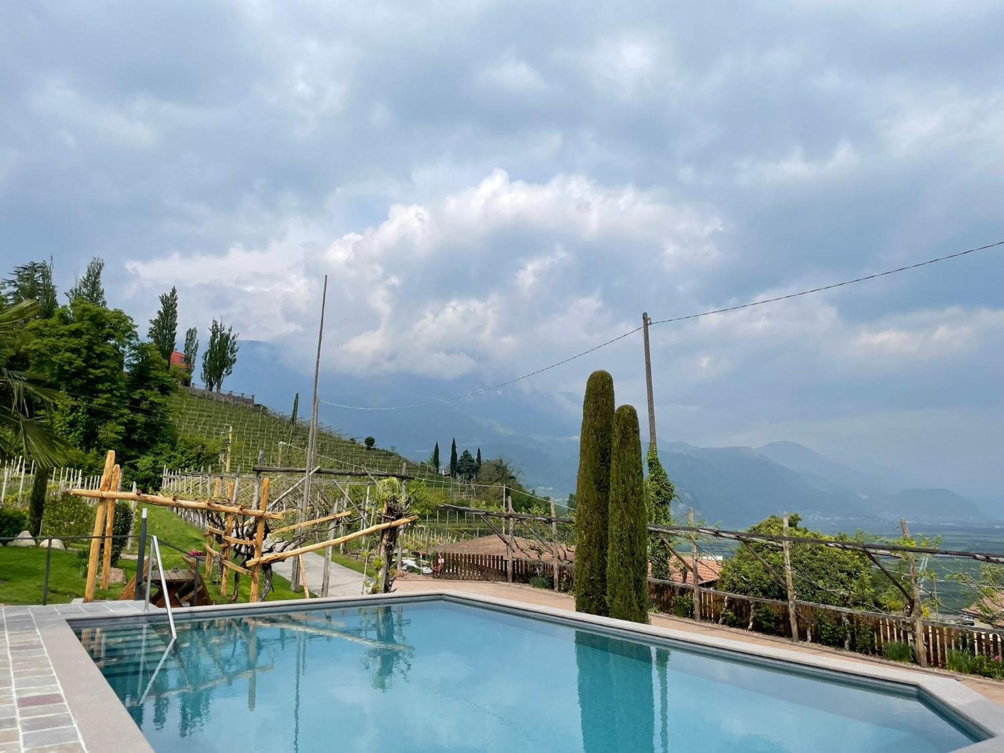 Pension Etschblick B&B Frangarto エクステリア 写真