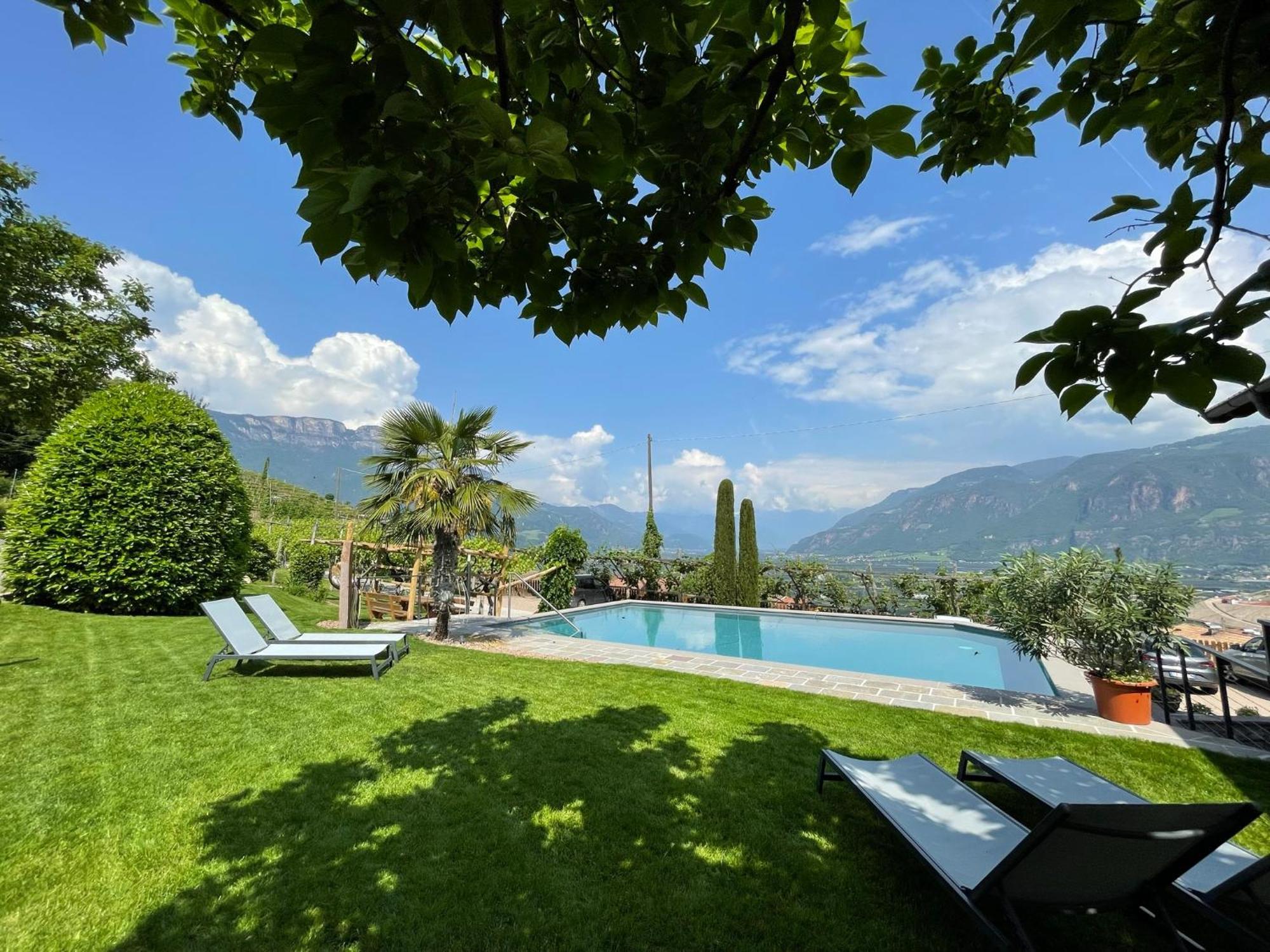 Pension Etschblick B&B Frangarto エクステリア 写真
