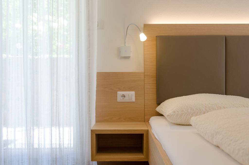 Pension Etschblick B&B Frangarto エクステリア 写真