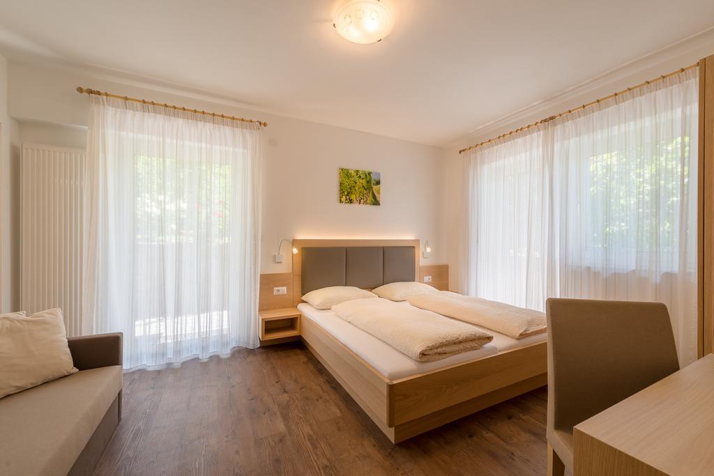 Pension Etschblick B&B Frangarto エクステリア 写真