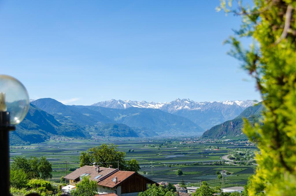 Pension Etschblick B&B Frangarto エクステリア 写真