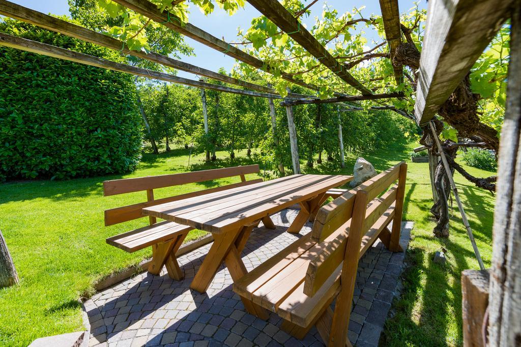 Pension Etschblick B&B Frangarto エクステリア 写真